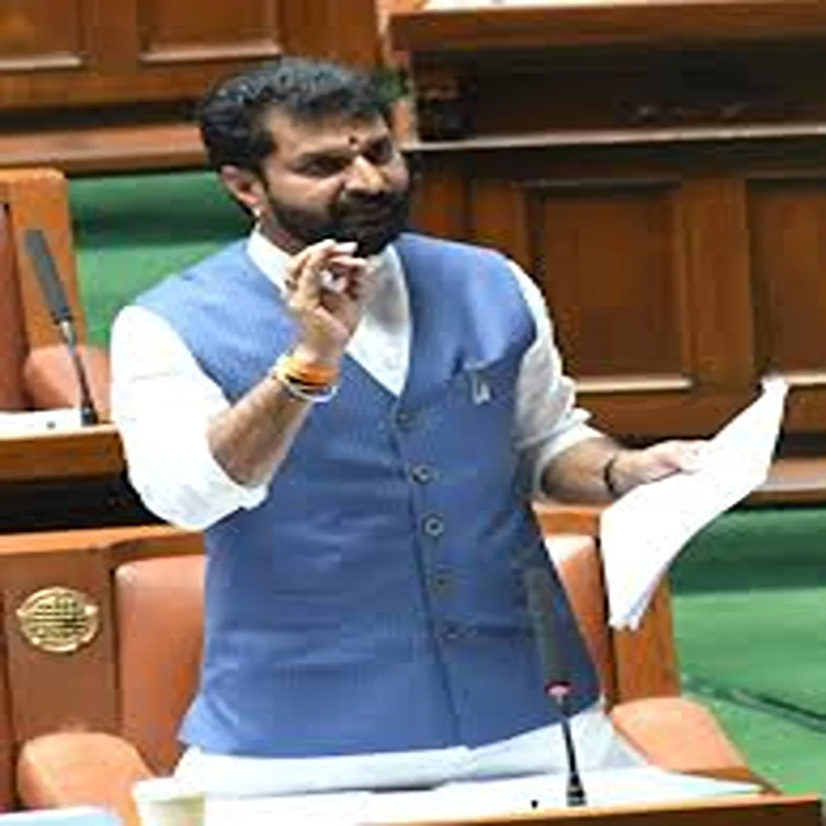 Hindutva ravi accuses congress drifting away