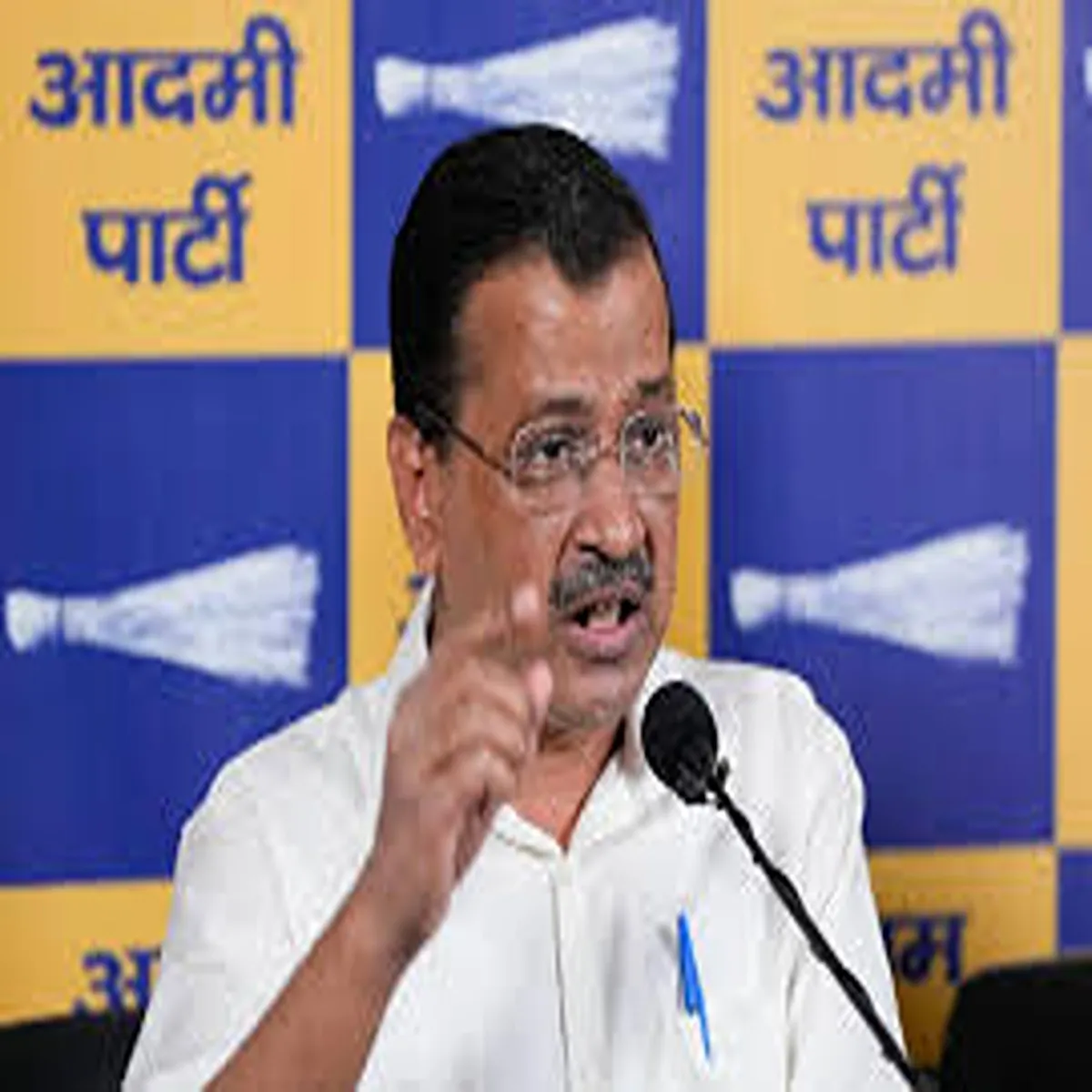 Economy kejriwal seeks answers amid debate