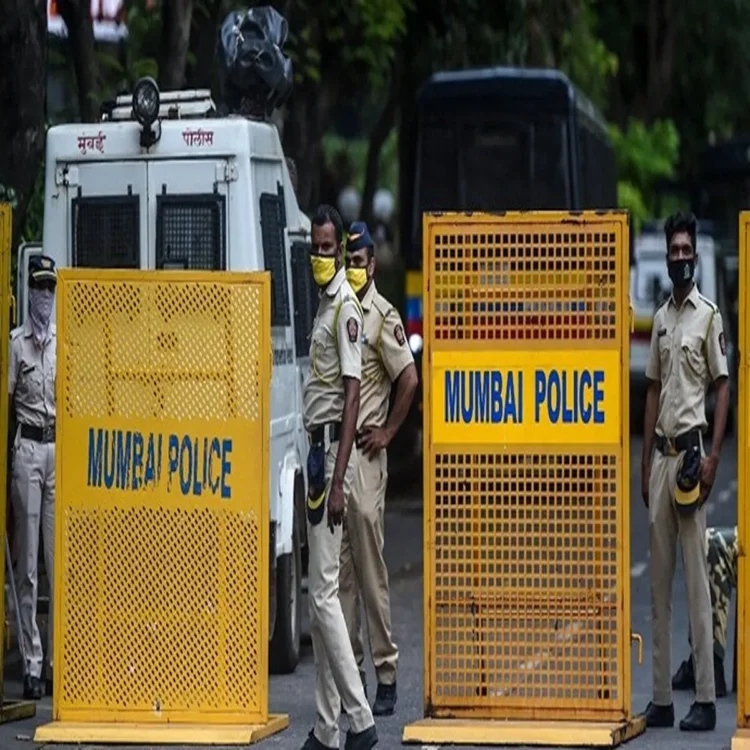Mumbai police arrest fugitive after two decades