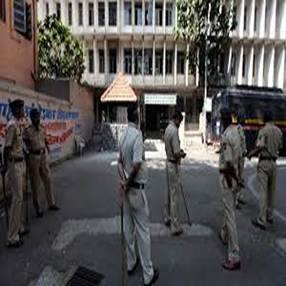 Realestatefraud mumbai police nab property scam