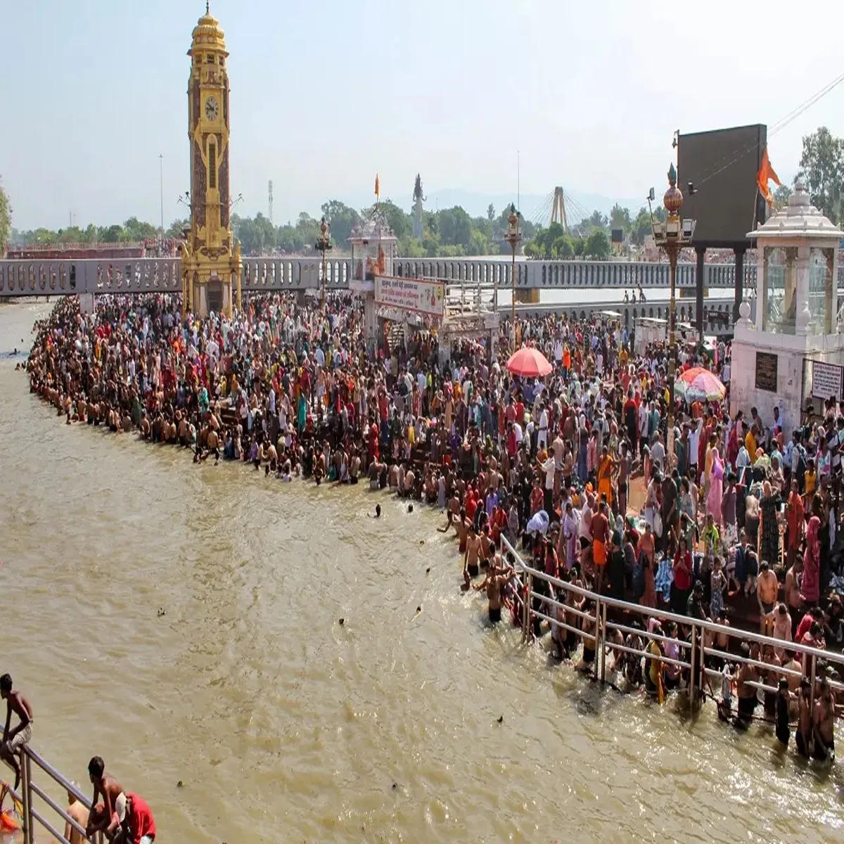 Pilgrimage devotees across india mark somvati