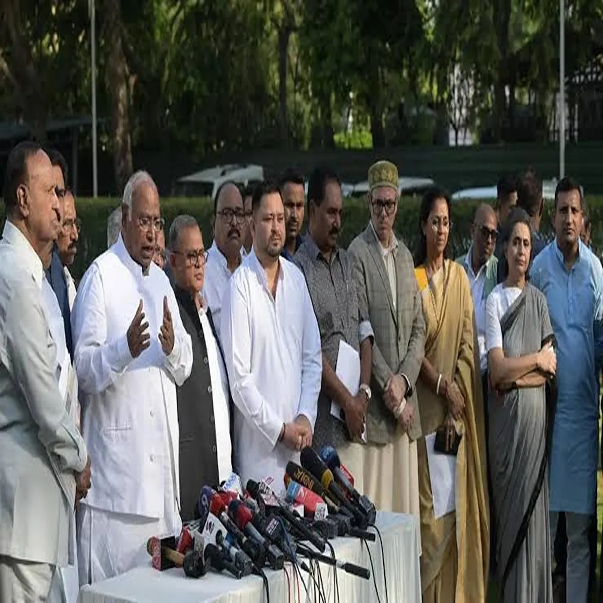 Rajasthanpolitics early political manoeuvring signals intense