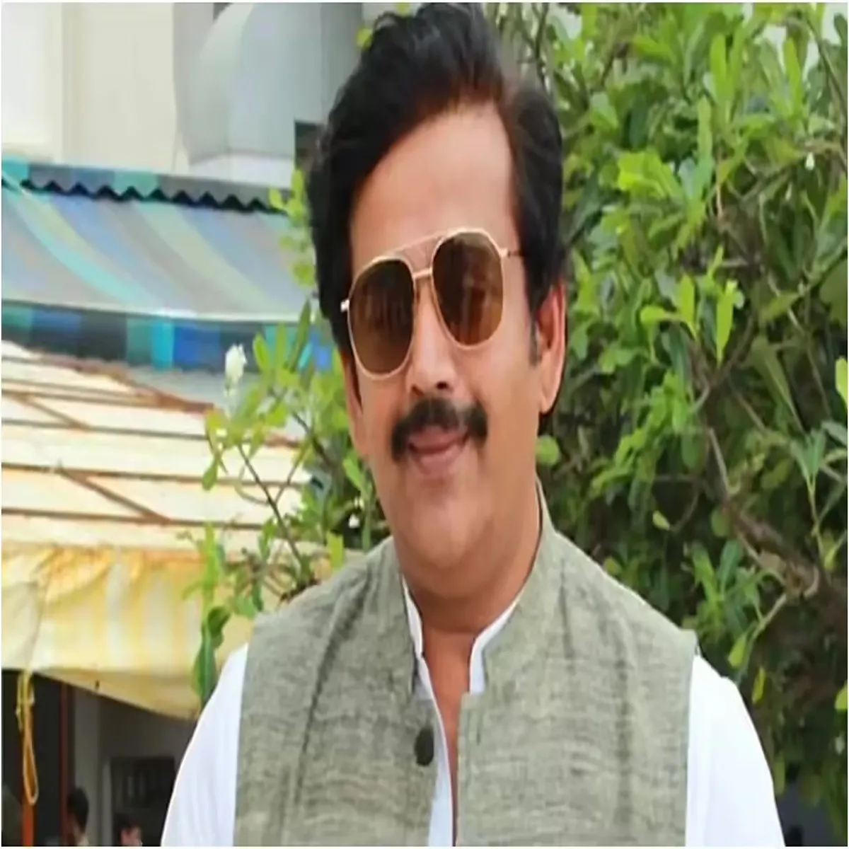 Entertainment ravi kishan reflects year journey