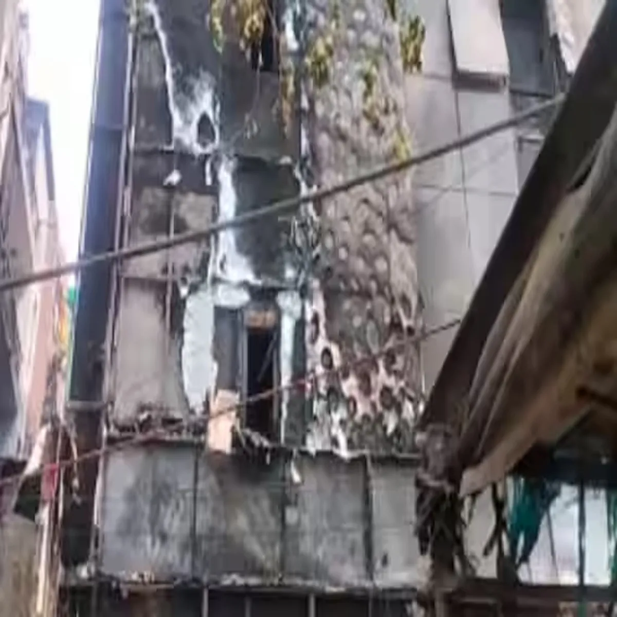 Relieffund delhi announces compensation after deadly