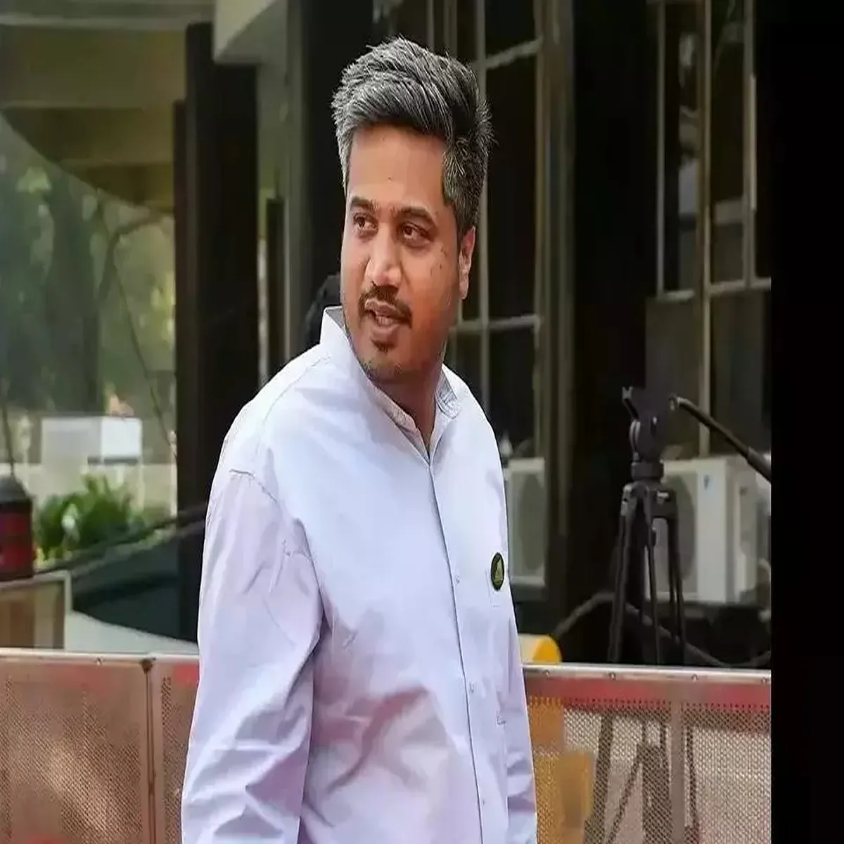 Politics rohit pawar alleges financial offers