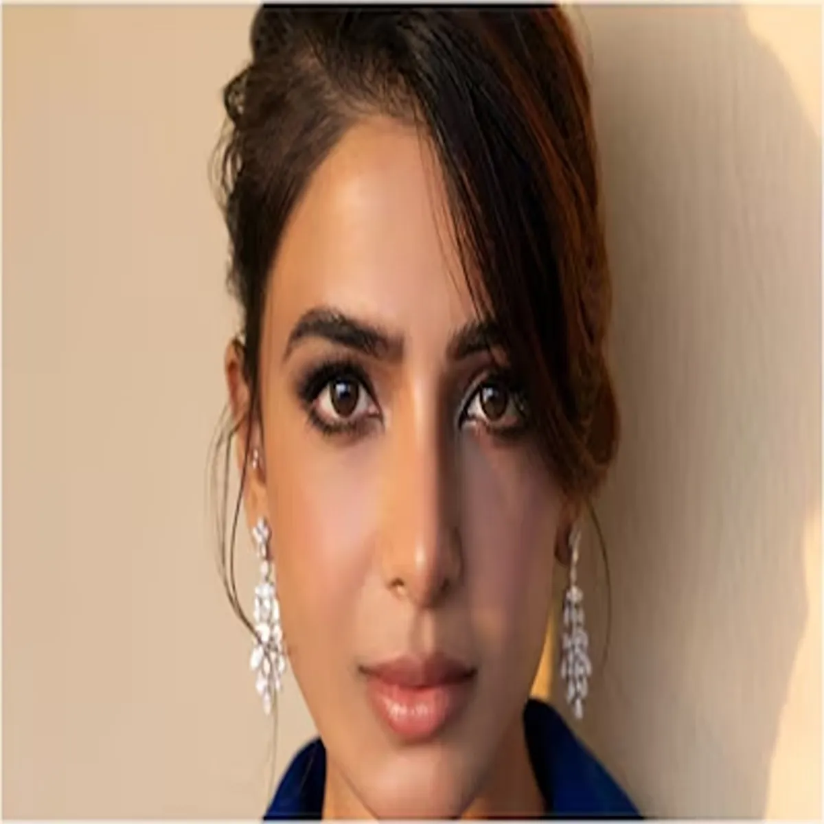 Samantharuthprabhu chiranjeevi applauds women centric telugu