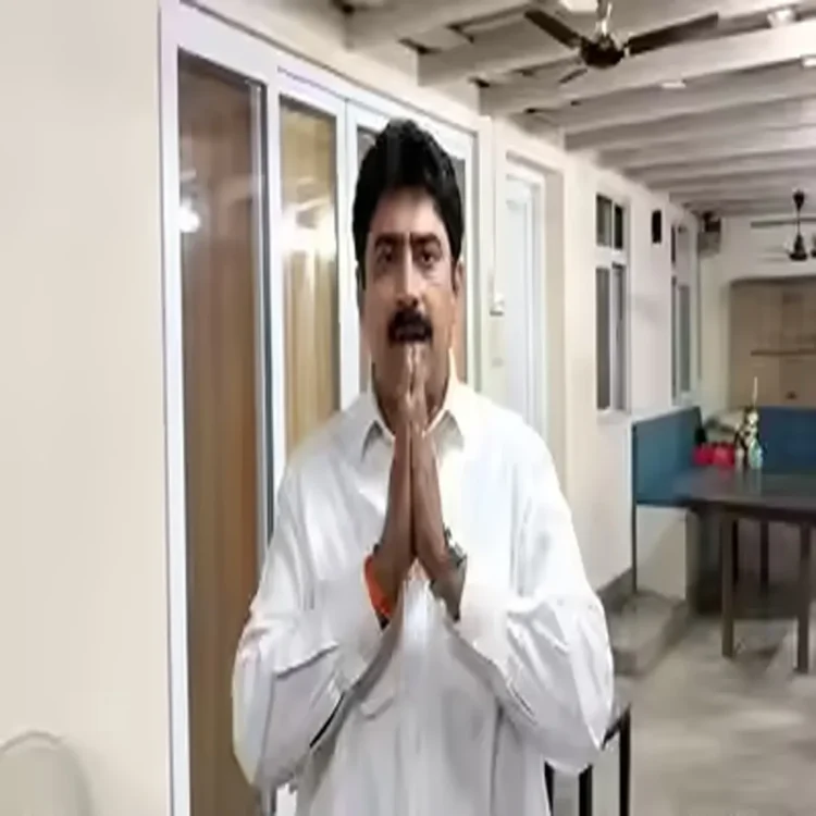 Sanjay dina patil media row apology
