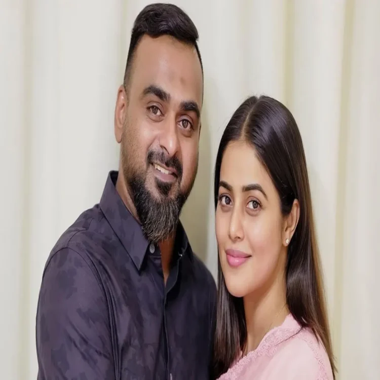 Shamna kasim anniversary message marriage milestone
