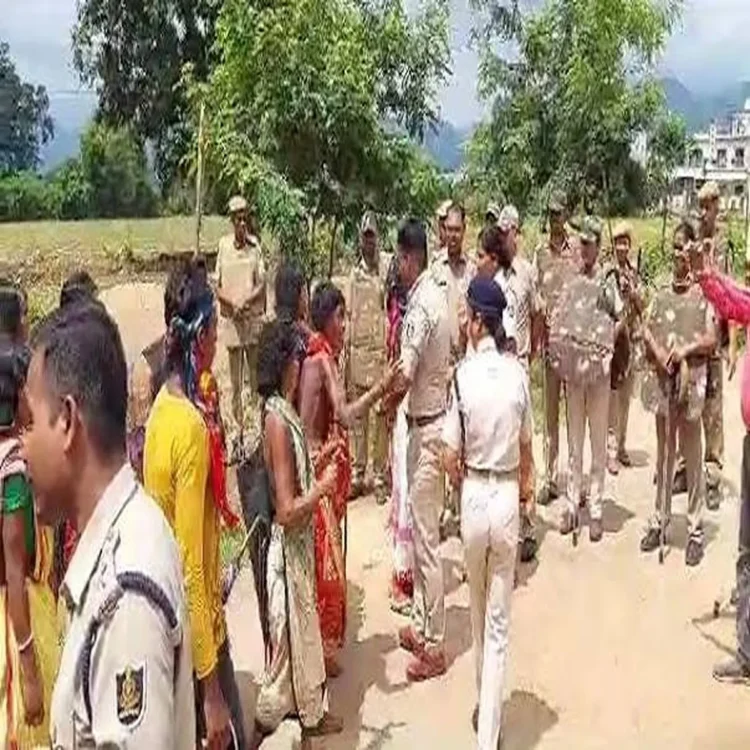 Shivpuri mob assault protest arrest demand