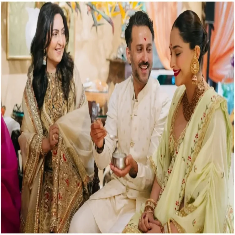 Sonam kapoor birthday family tribute
