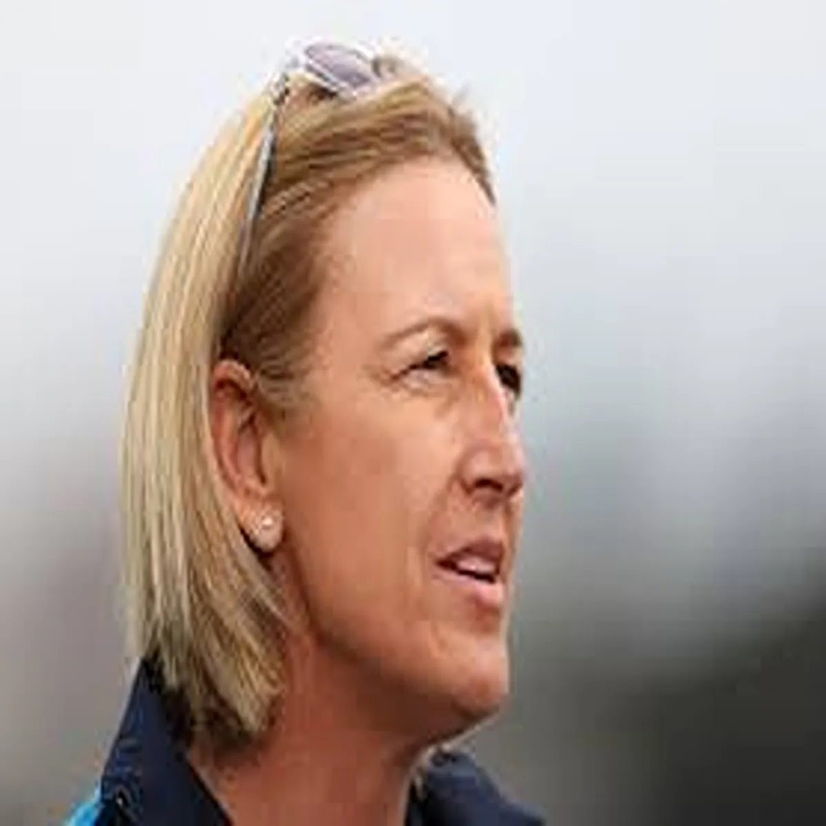 Wbbl sydney thunder secures lisa keightley