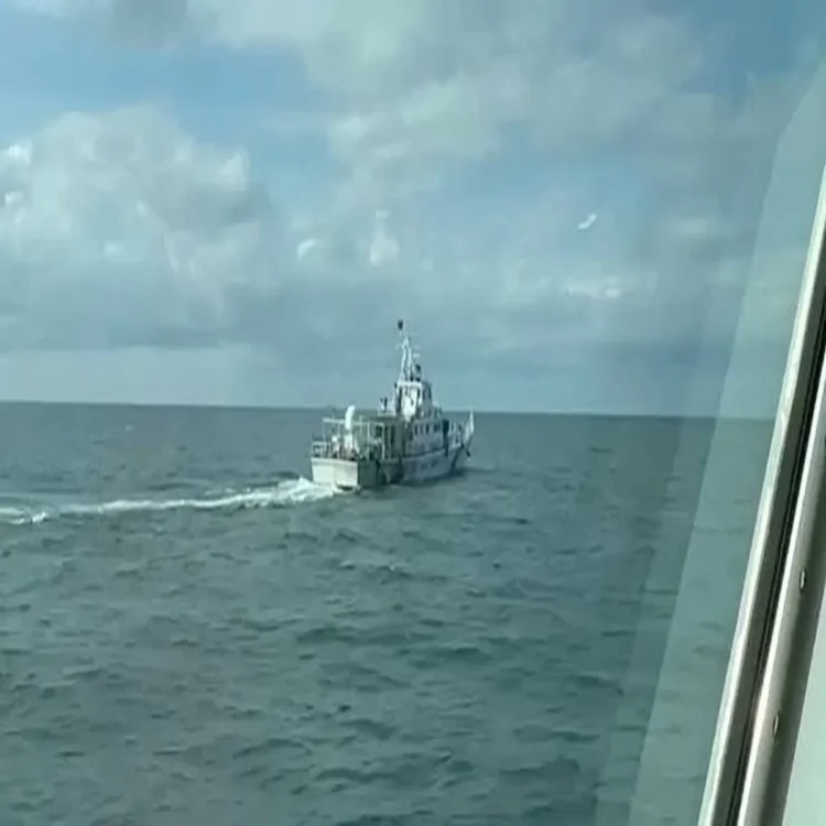 Taiwan monitors chinese naval activity near waters