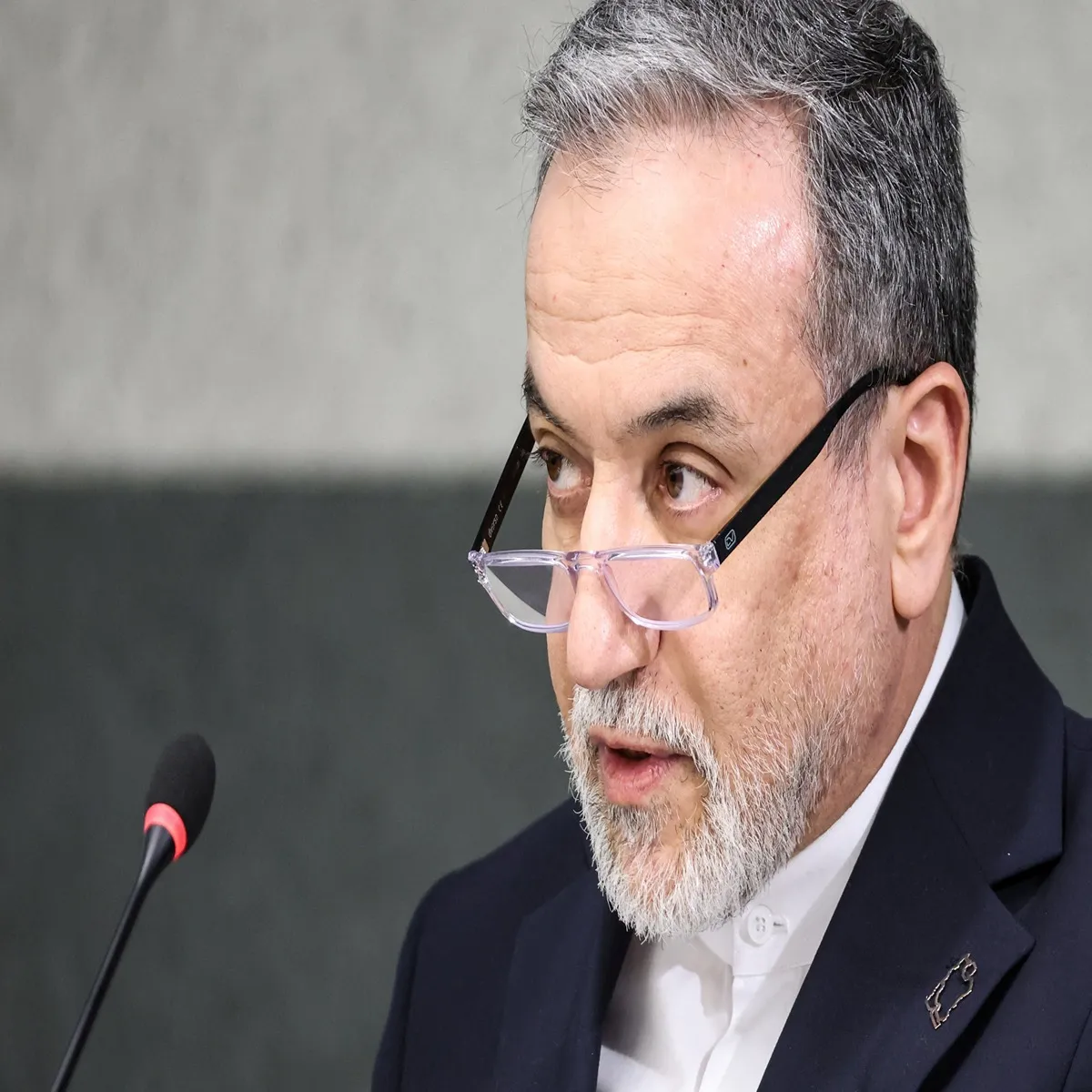 Diplomacy iran nuclear talks face delay