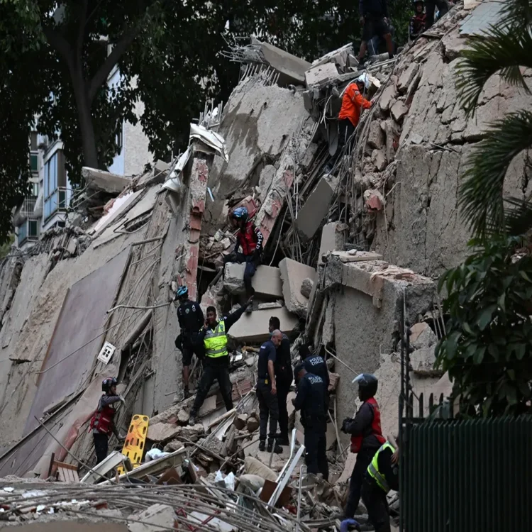 Venezuela emergency after twin earthquakes