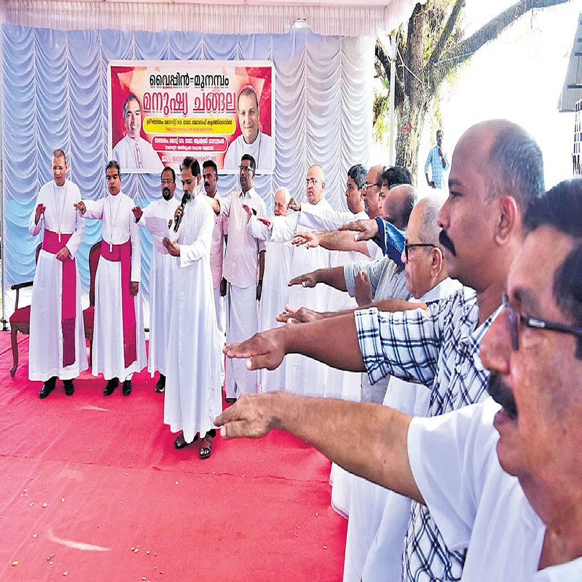 Waqfdispute centre seeks clarification kerala waqf