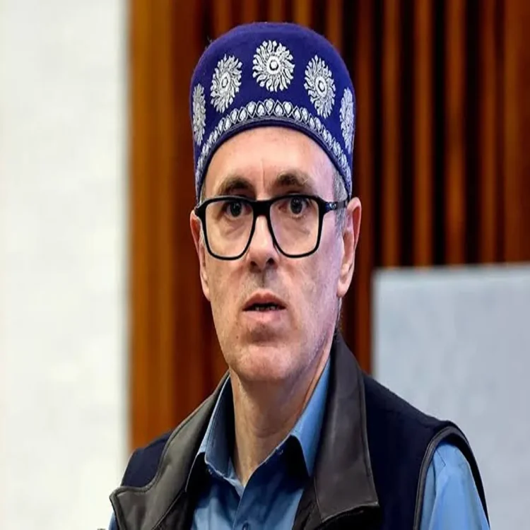Kashmirsecurity omar abdullah urges restraint after anantnag terror attack and demolitions