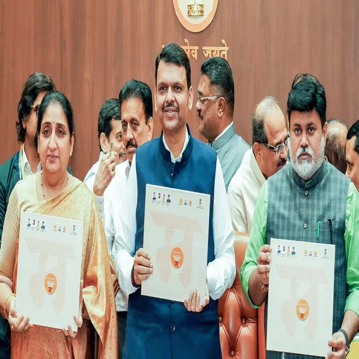 Rti maharashtra halts new information rules