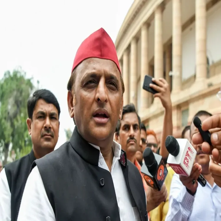 Akhilesh yadav lucknow kanpur expressway quality