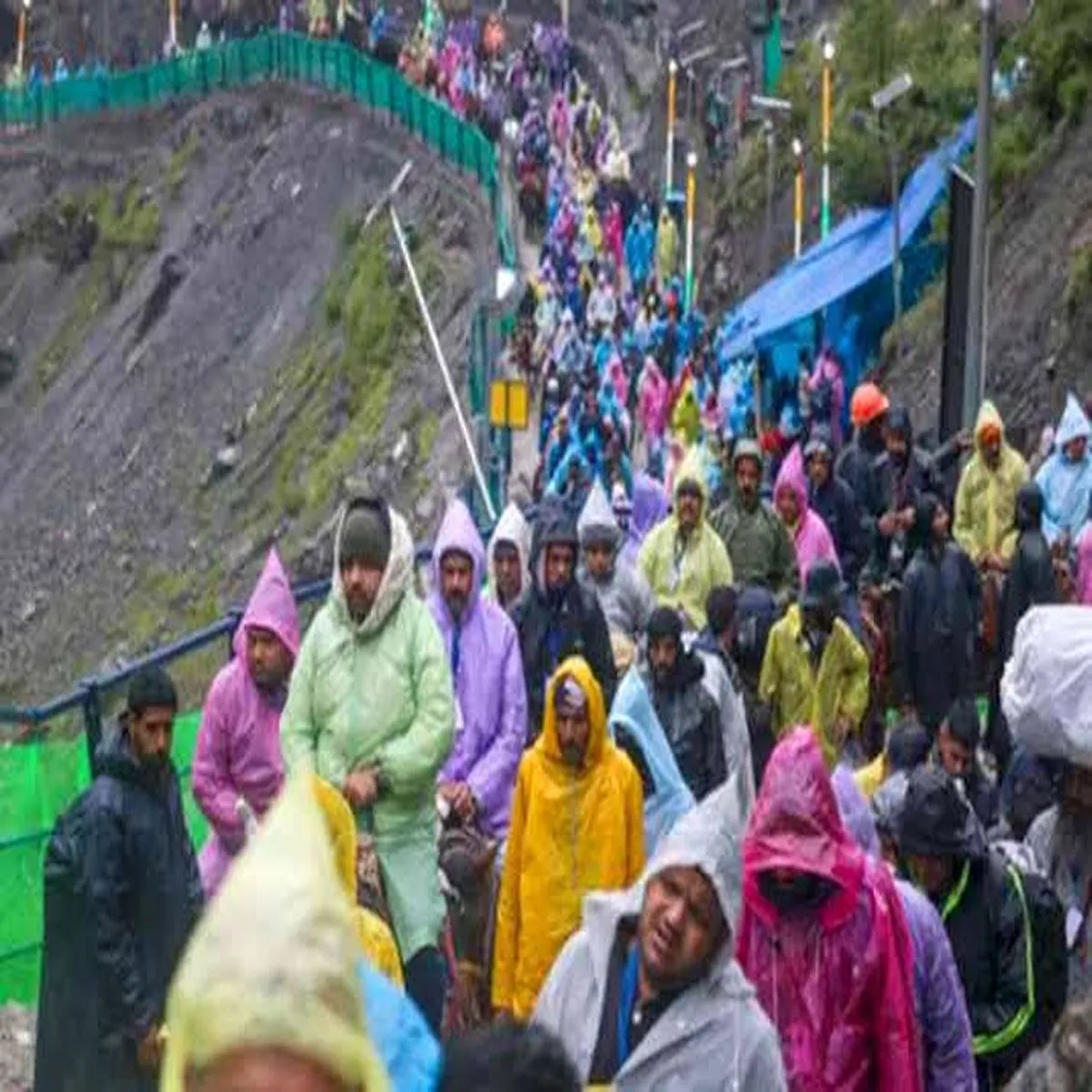 Amarnath yatra fourth pilgrim group leaves