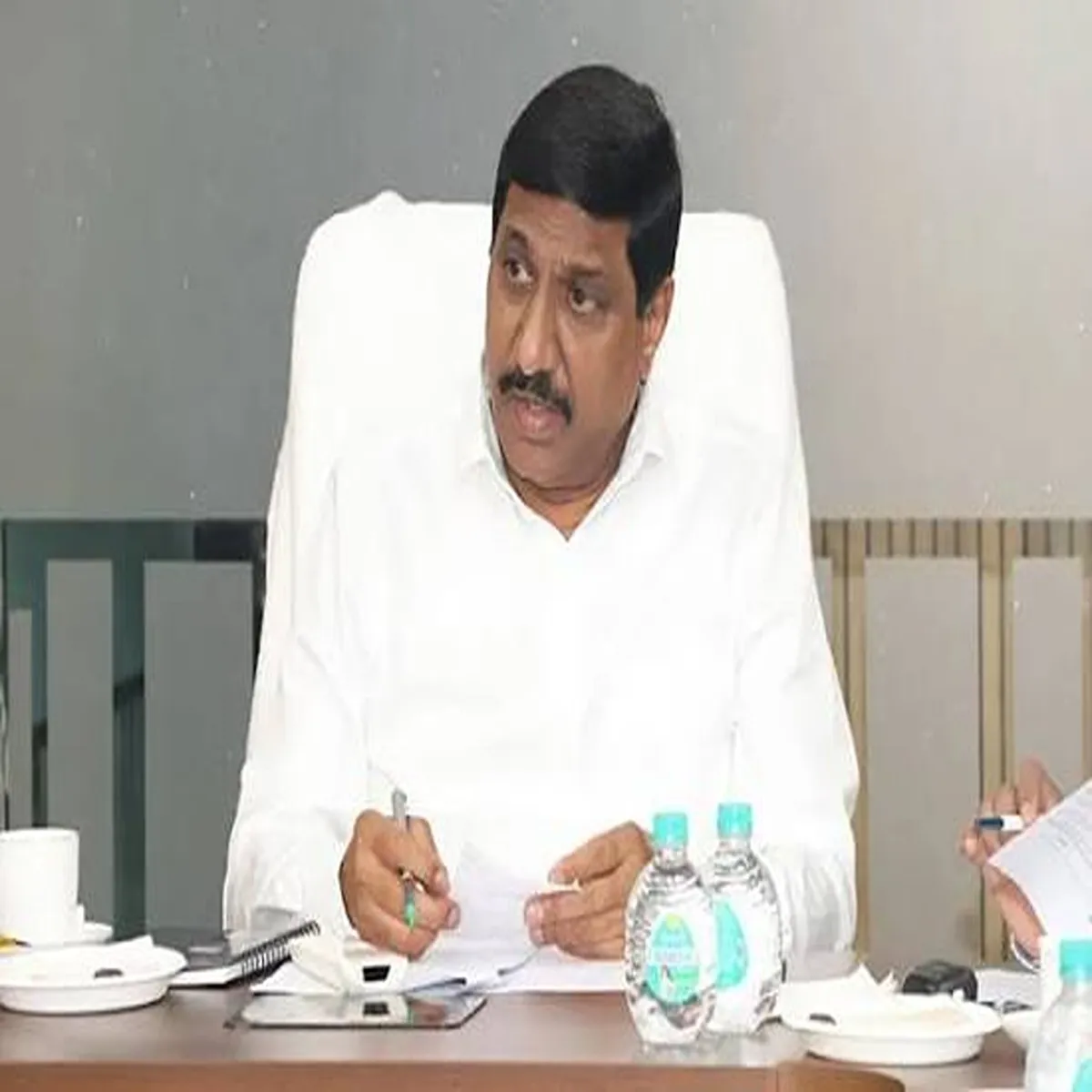 Ports andhra pradesh approves major land