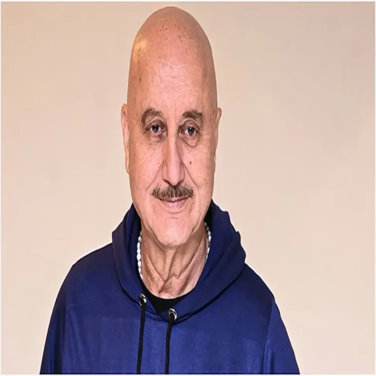 Anupam kher early mumbai struggles journey