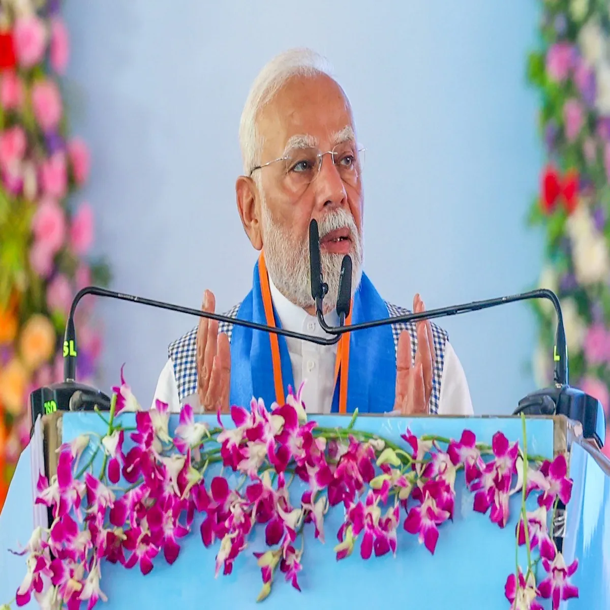 Ashadhi ekadashi modi extends greetings highlights