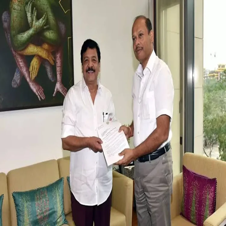 Centre backs andhra cultural institutions