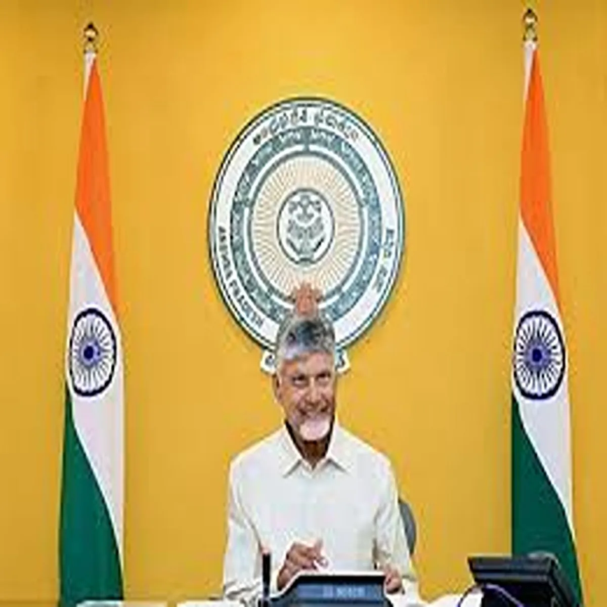 Parliament chandrababu naidu urges tdp mps
