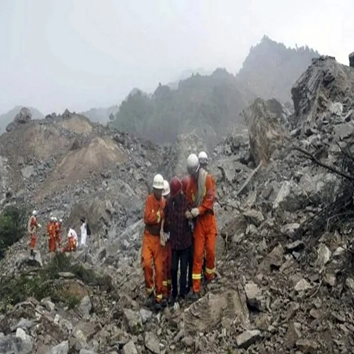 Landslide china forest workers killed after