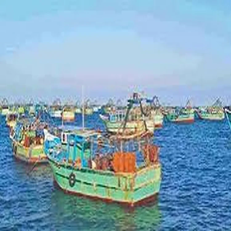 Damaged boat blocks thoothukudi harbour channel