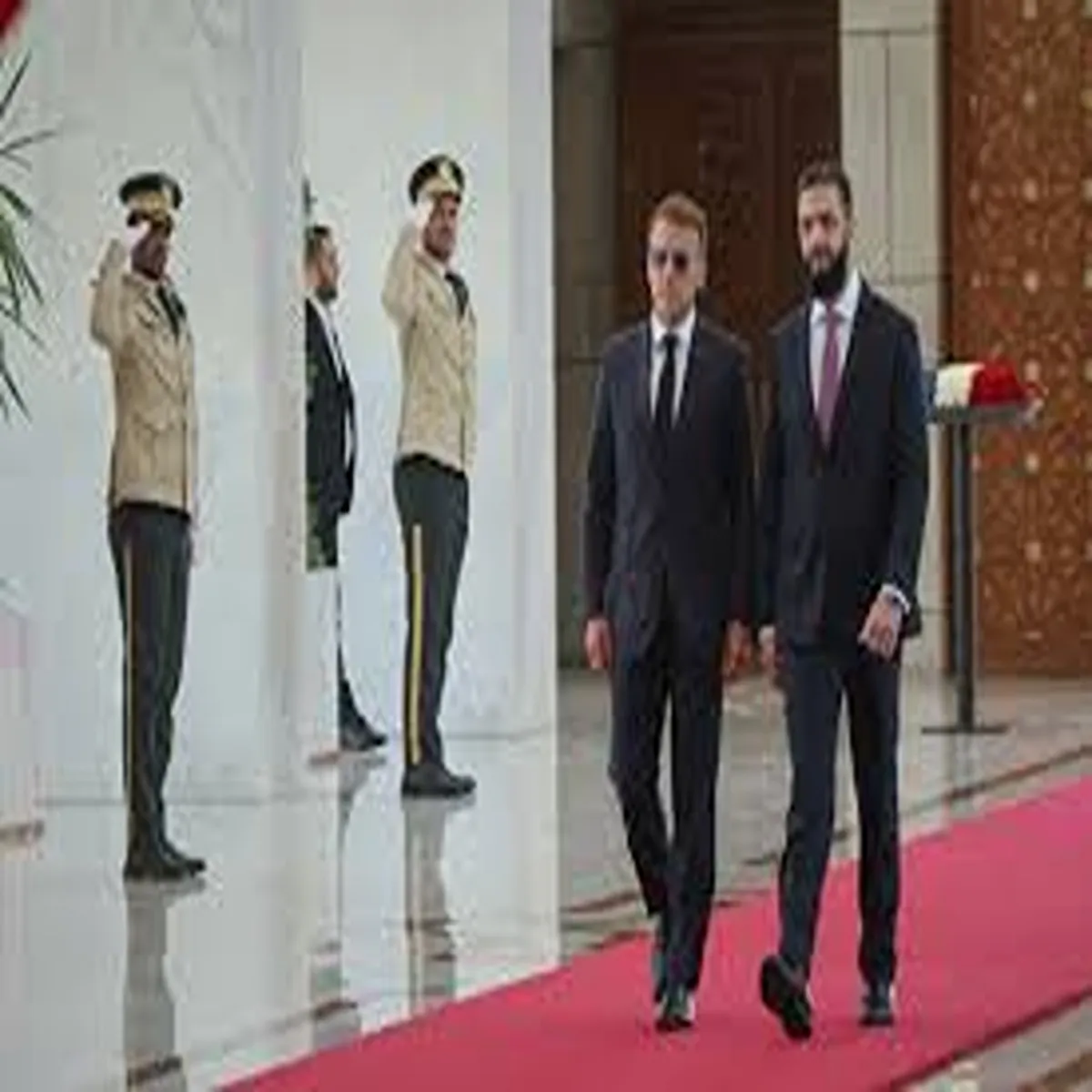 Damascus explosions injure during macron official