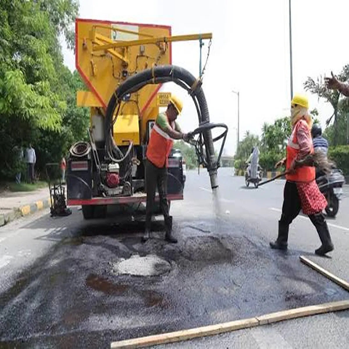 Road repair delhi plans all weather