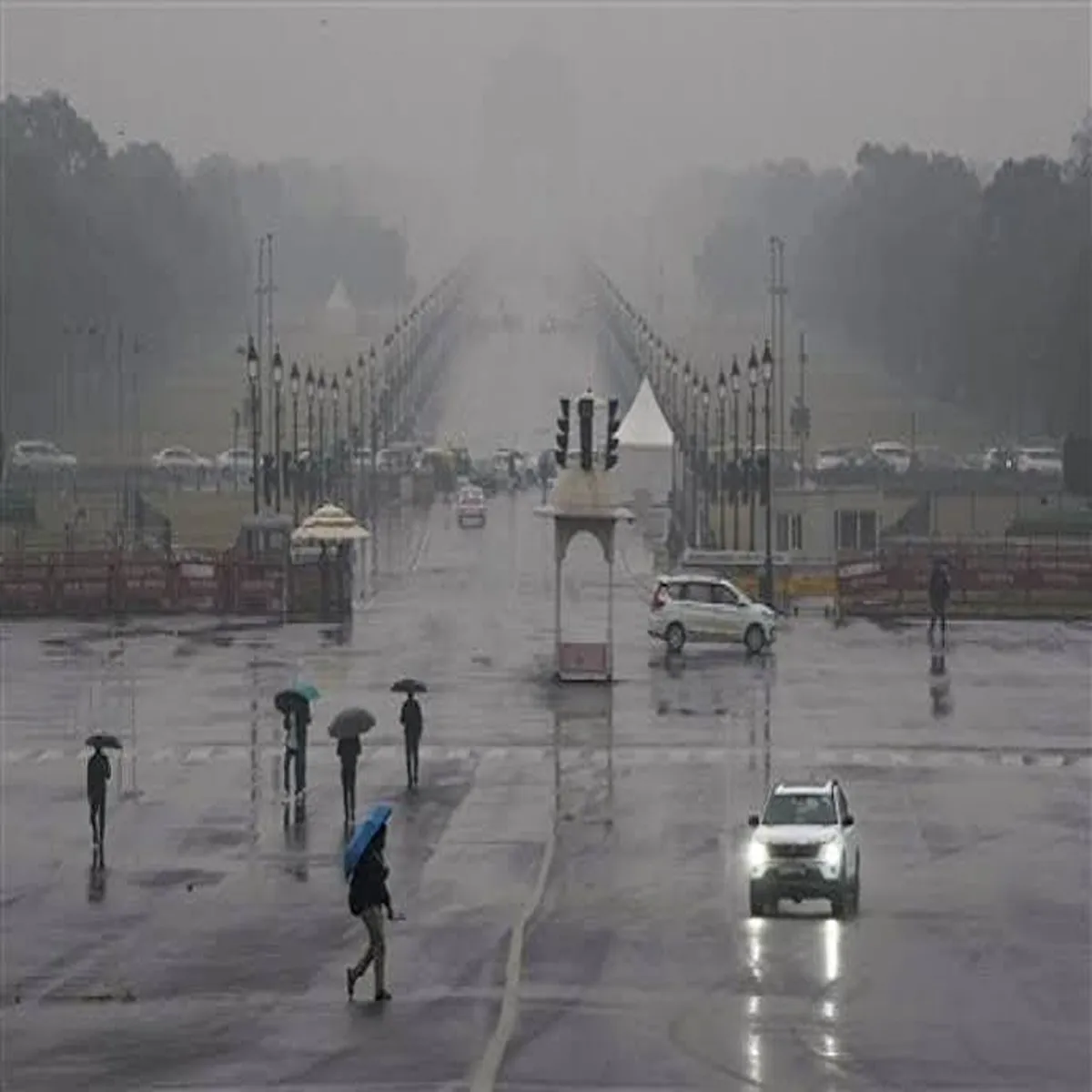 Rainfall delhi sees moderate showers humidity
