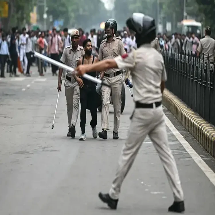 Delhi police deny jantar mantar violence claims