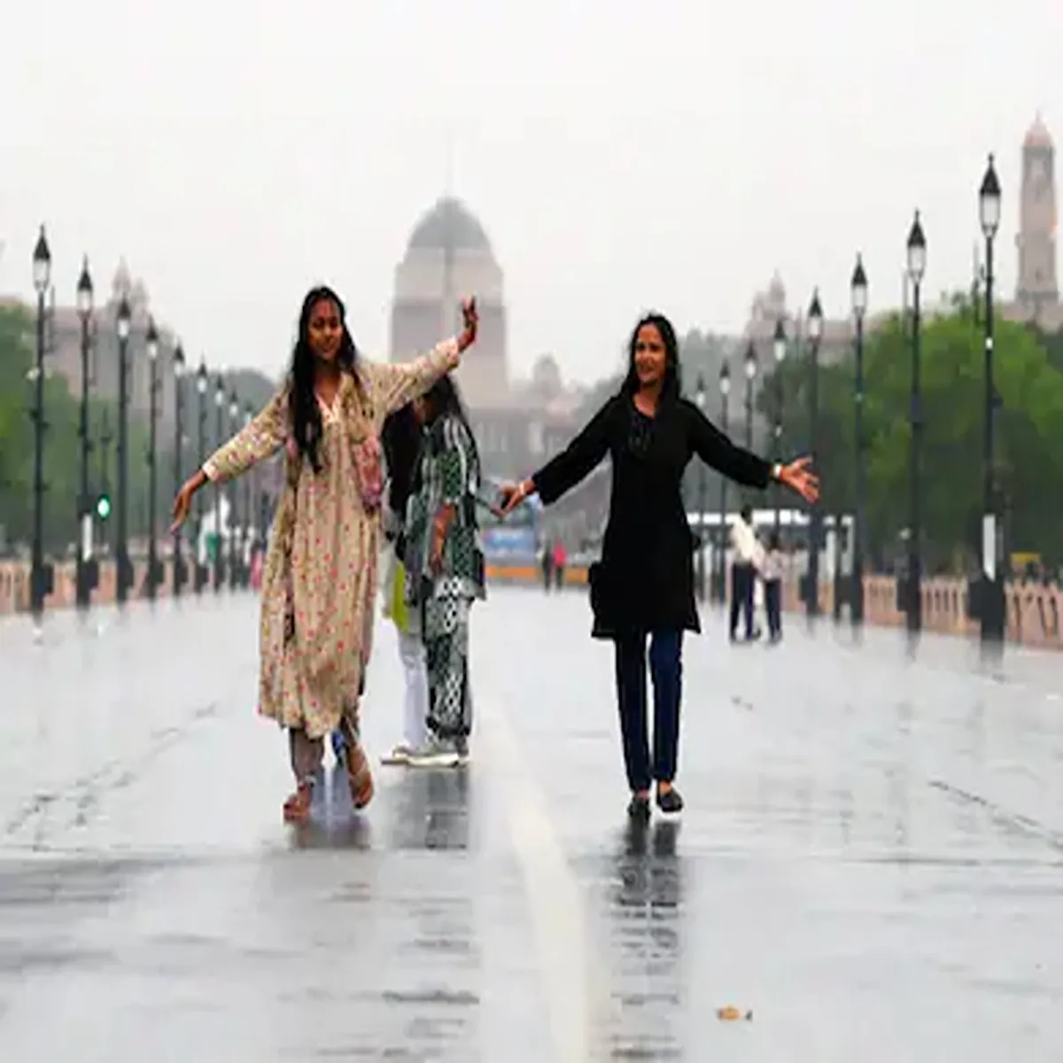 Delhi weather rain alerts continue across
