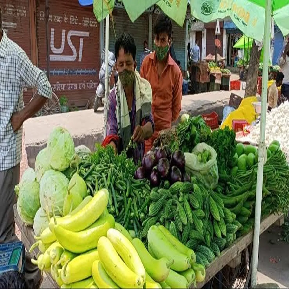 Streetvendors delhi street vendors receive over