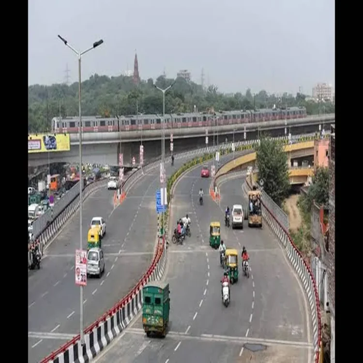 Delhi teacher fall rani jhansi flyover