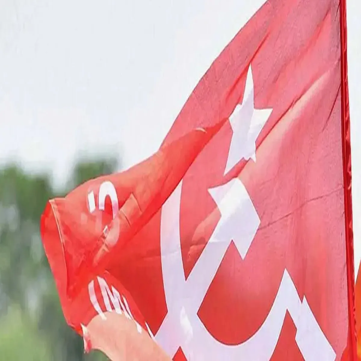 Deshabhimani memorial supplement revision sparks editorial