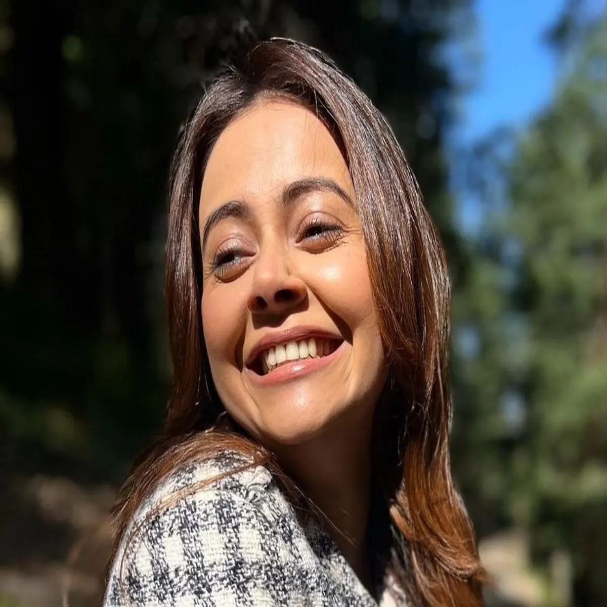 Studentprotest devoleena bhattacharjee questions presence swords