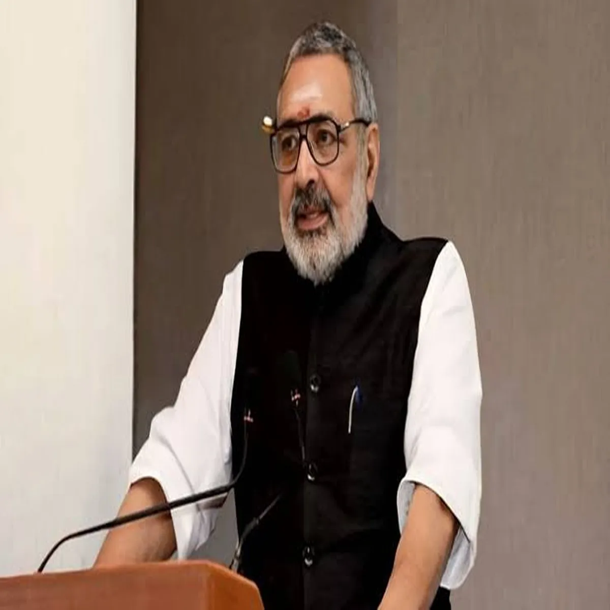 Economy giriraj singh backs modi goal