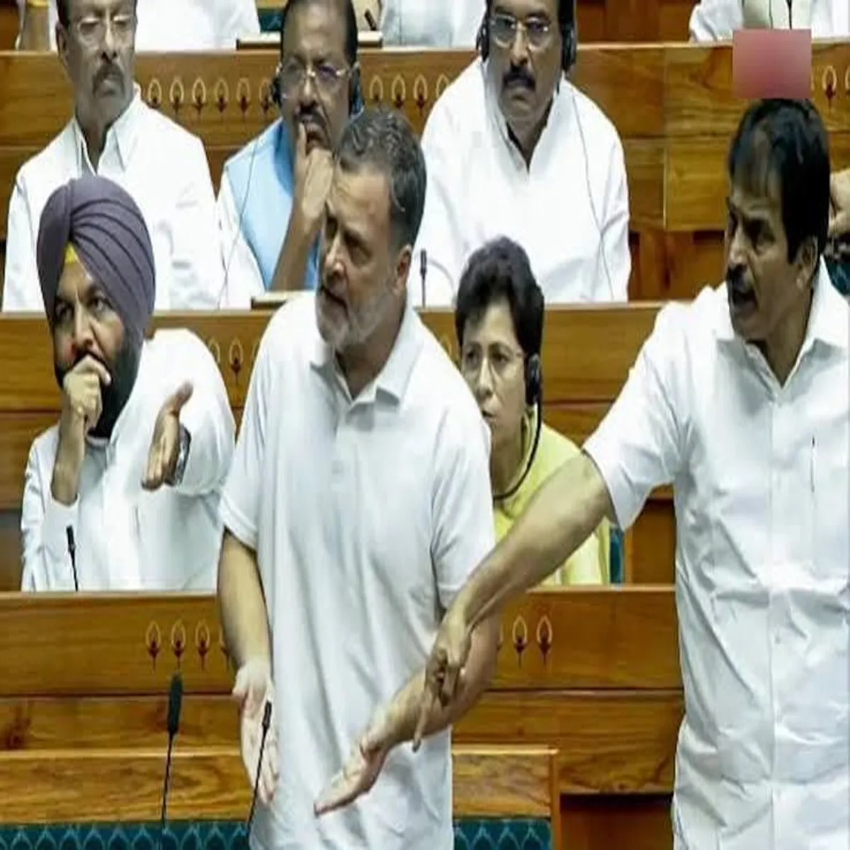 Education reform rahul gandhi criticises government