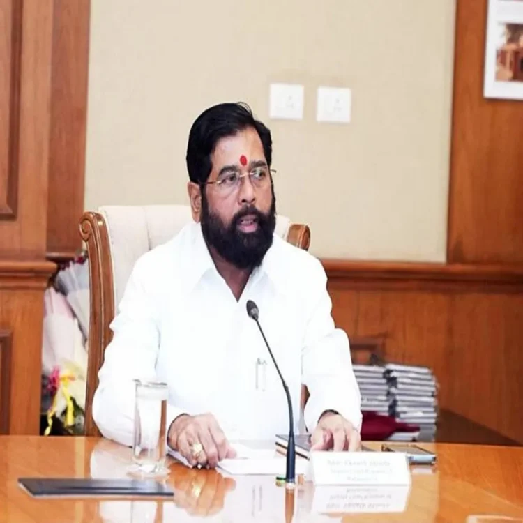 Eknath shinde hospitalised in thane