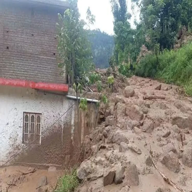 Flash floods udhampur homes crops damage