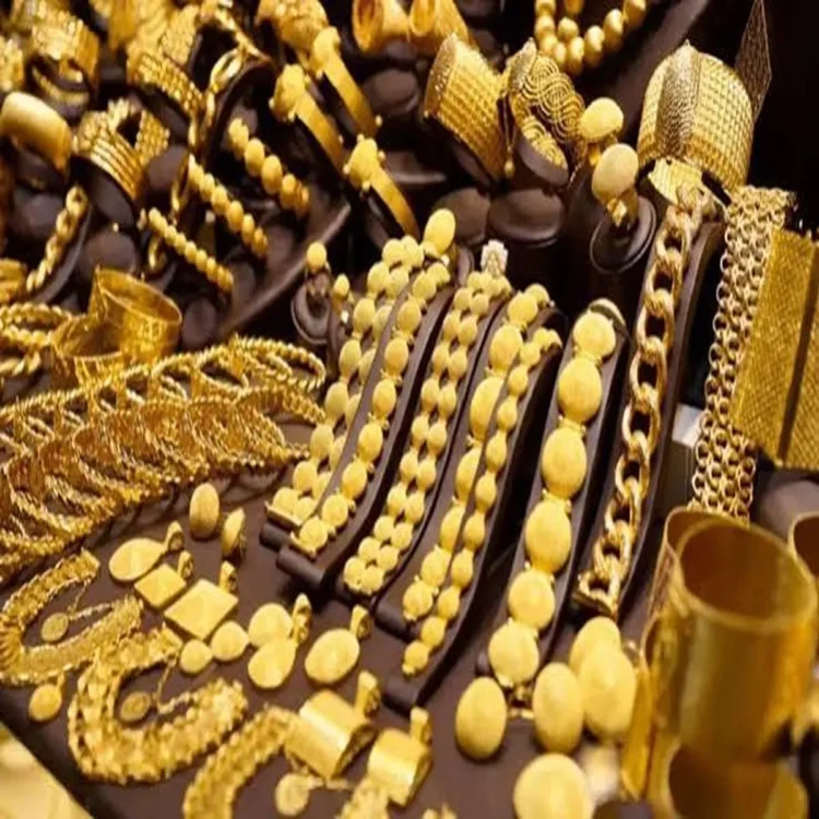 Gold steady silver falls mcx trade