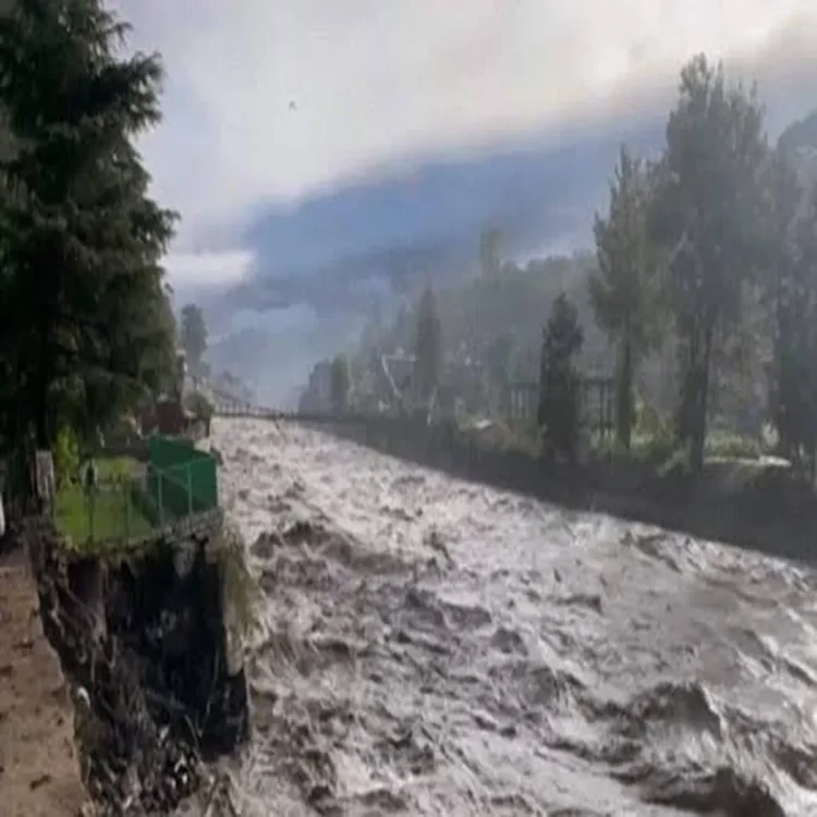Himachal monsoon landslides flood alert