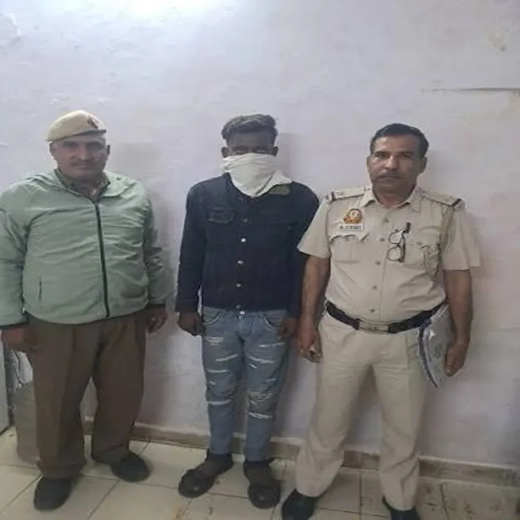 Illegal arms seemapuri police