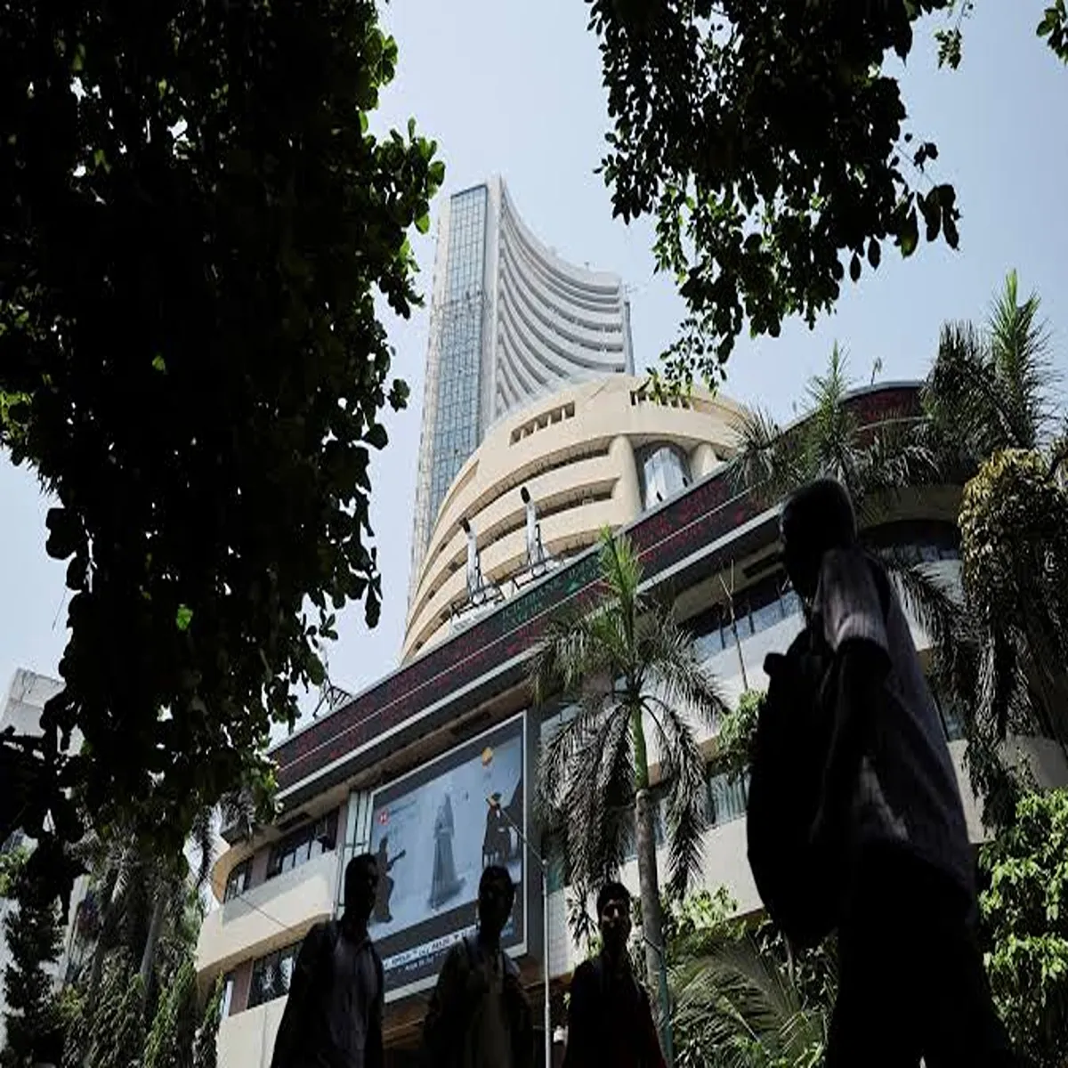 Markets indian benchmark indices slide oil