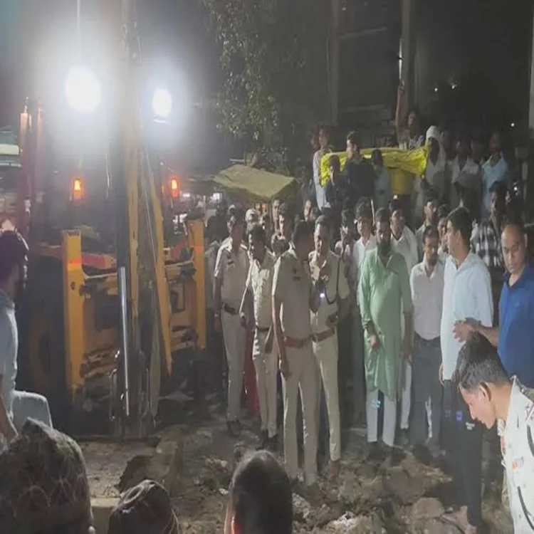 Infrastructure noida sewer worker death