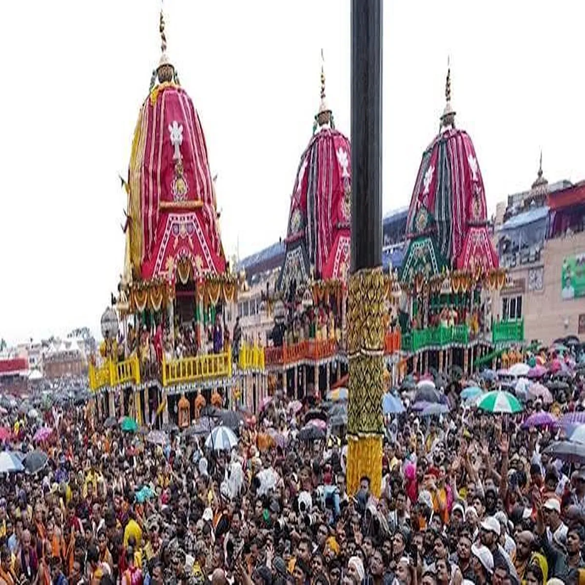 Jagannath rath yatra chariot procession continues