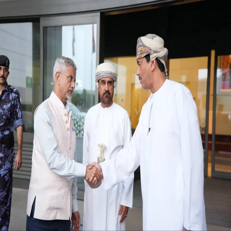 Jaishankar arrives muscat gulf visit